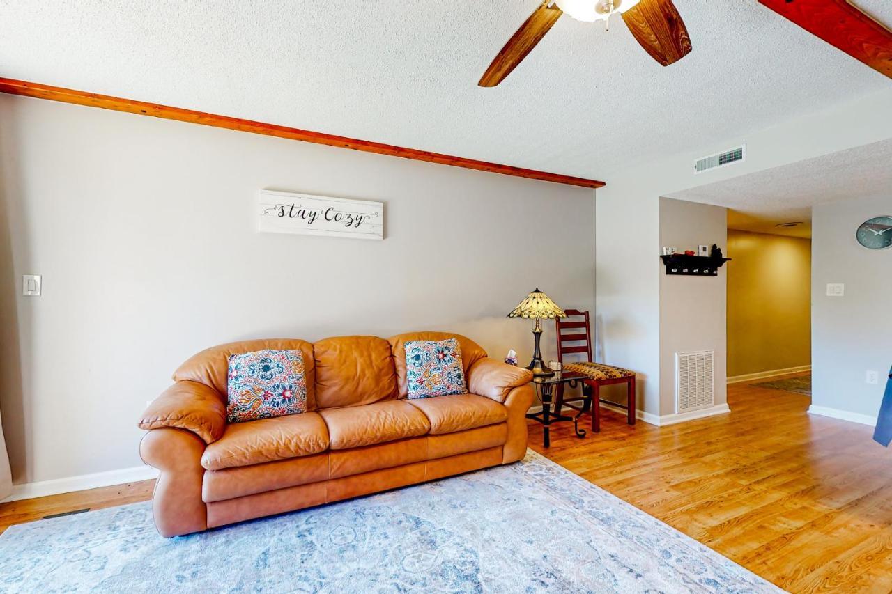 Alpine Abode Apartment Пиджен Фордж Екстериор снимка